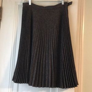 Pleated midi skirt